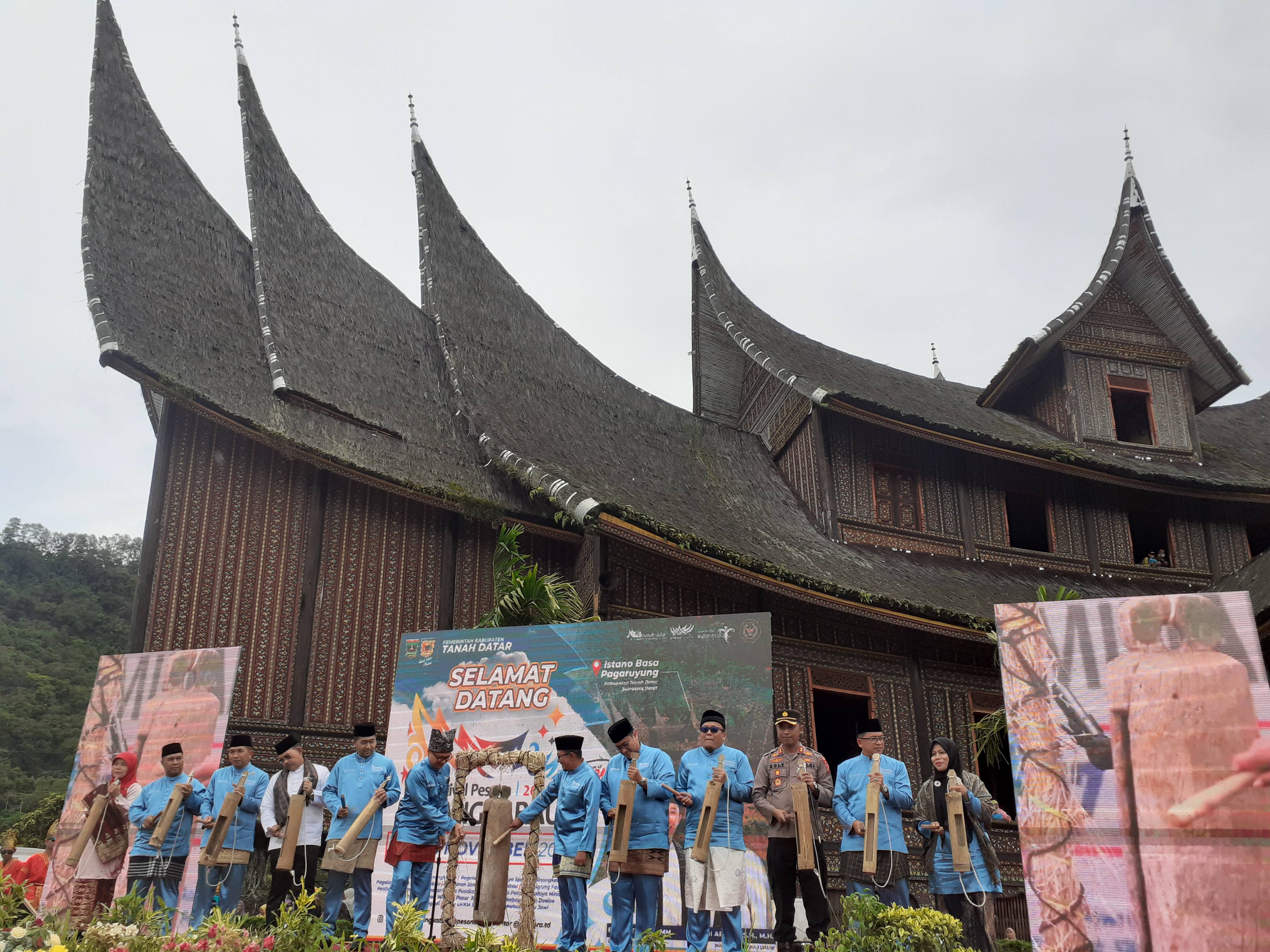 festival pesona minangkabau