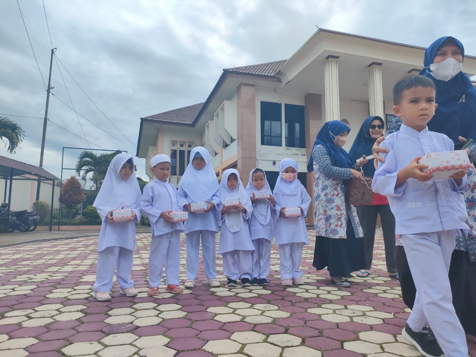 jumat berbagi paud 3