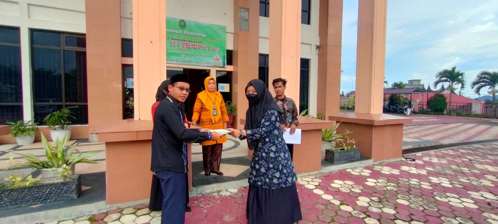 pelepasan magang ib 2