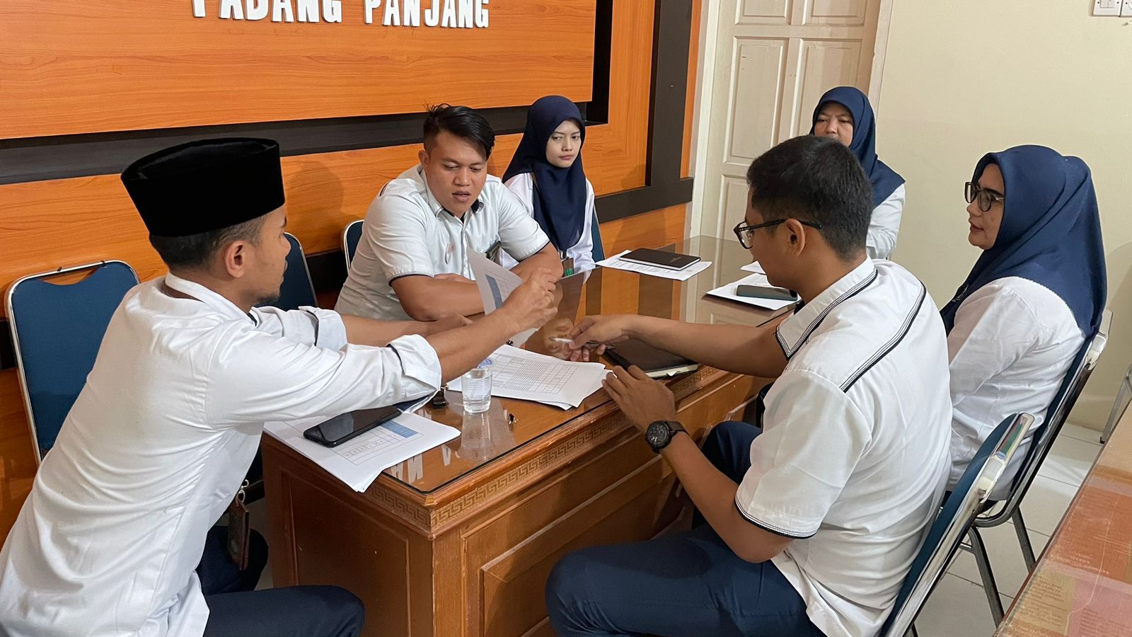 rapat komisi penyusunan program kerja 1