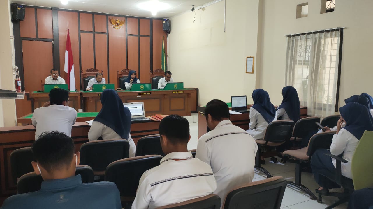 rapat evaluasi 28feb 1