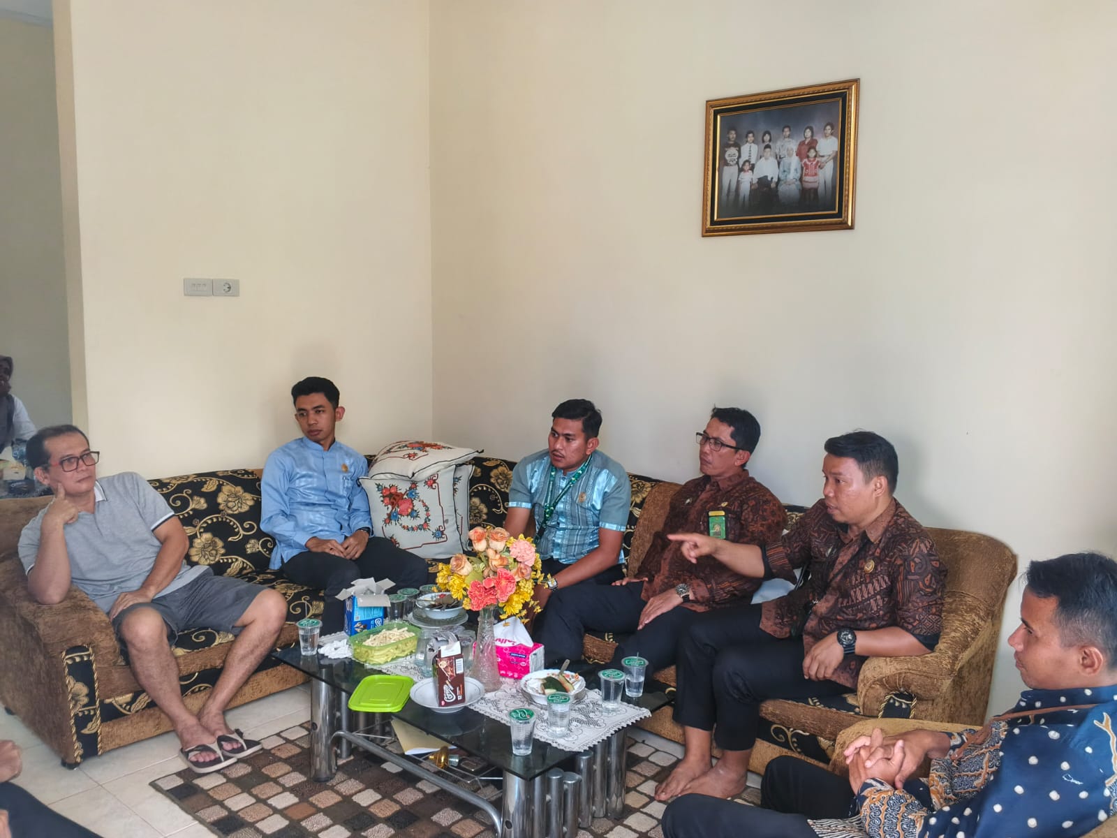 menjenguk anak bu ketua 10okt 2