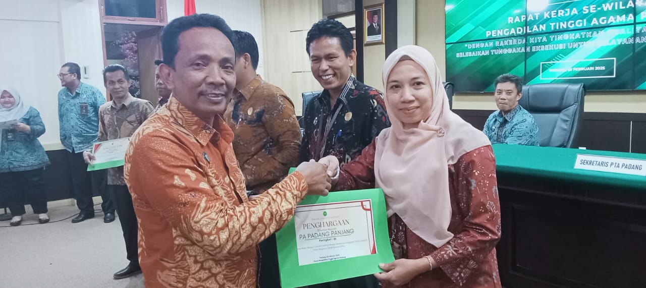 penghargaan pta padang 25feb 3