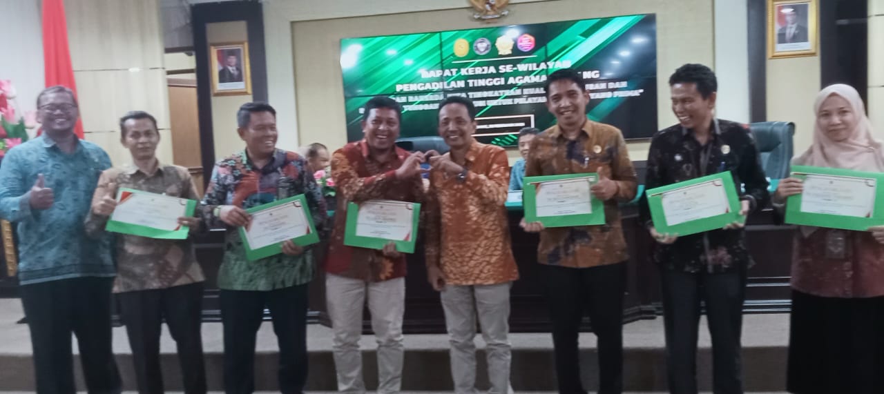 penghargaan pta padang 25feb 6