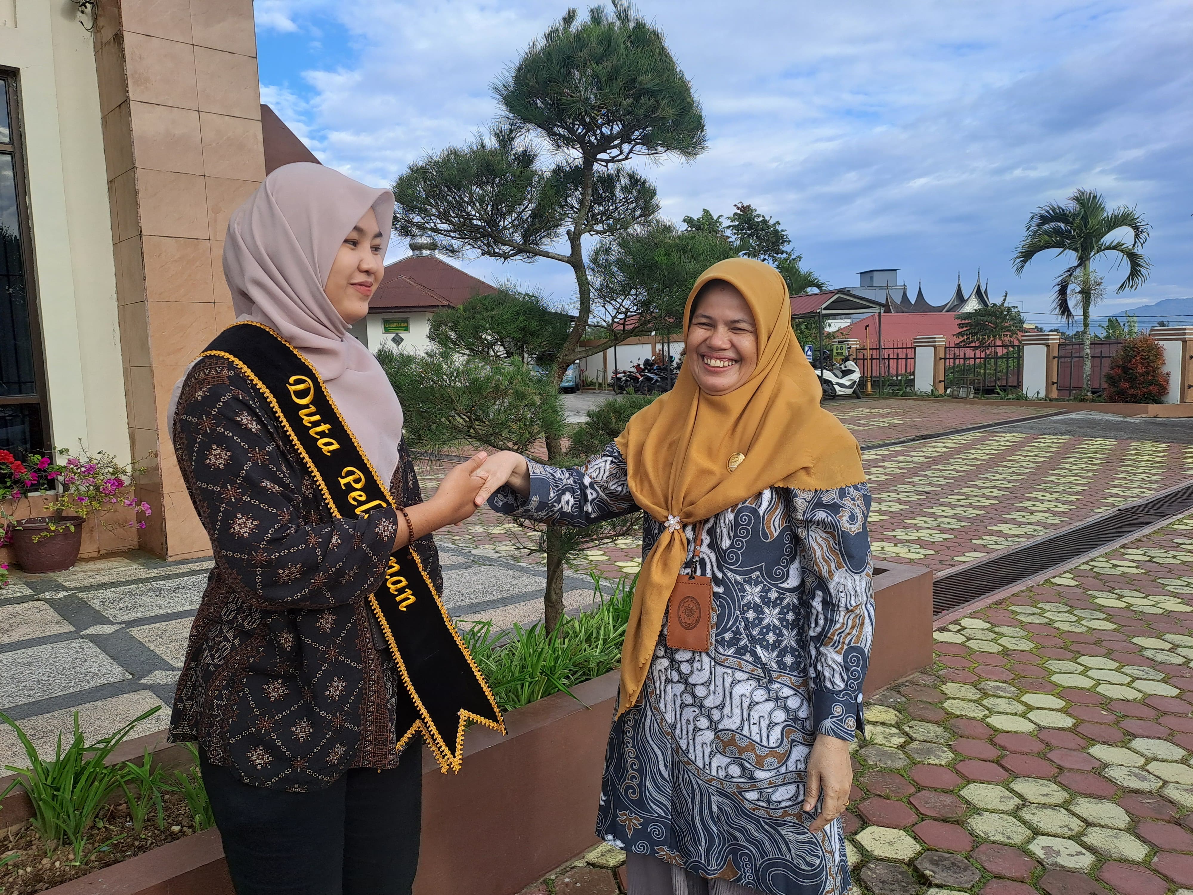 pengukuhan pegwai terbaik 31jan 4