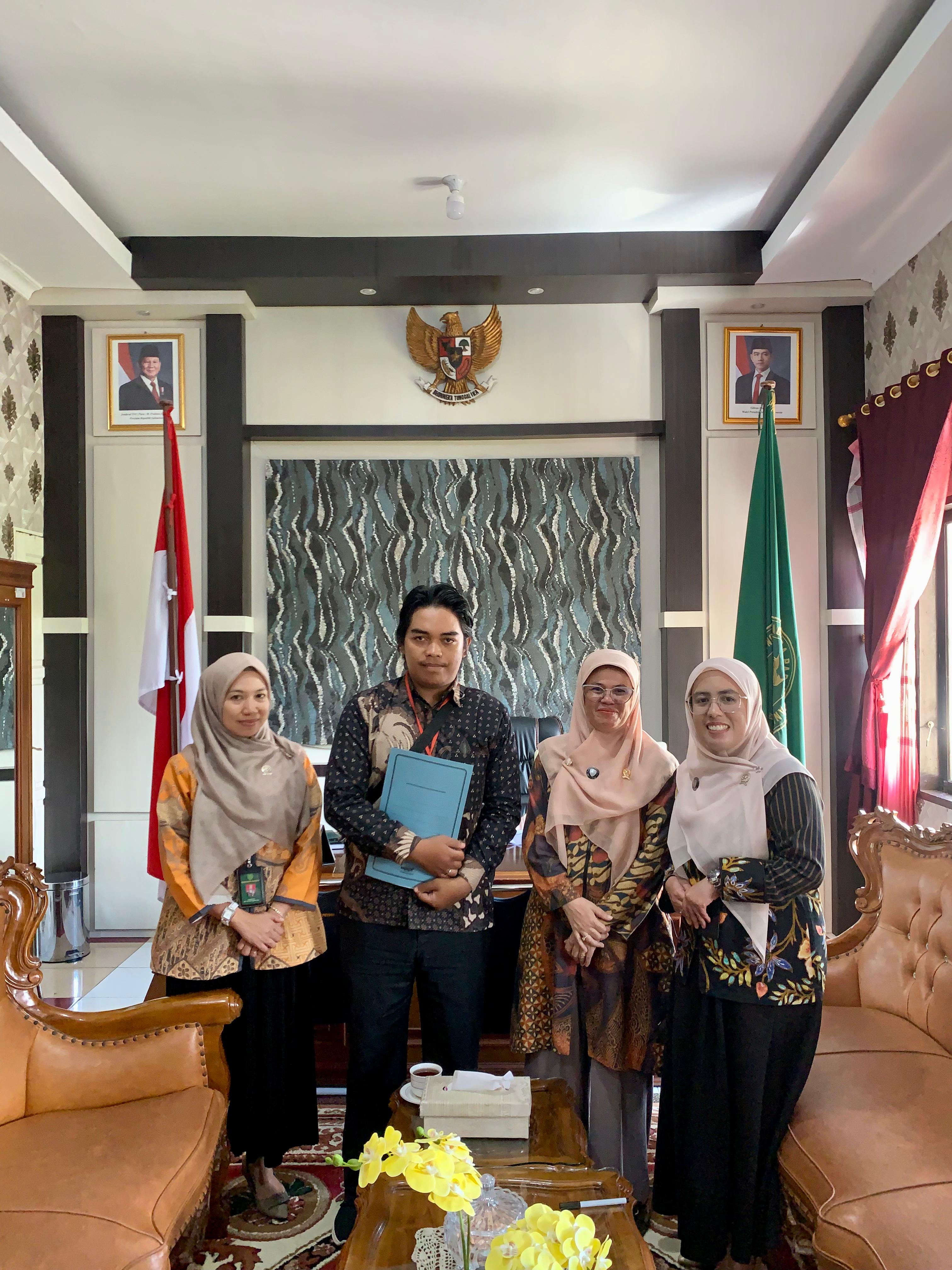 penyerahan sk mediator non hakim 5juni 1