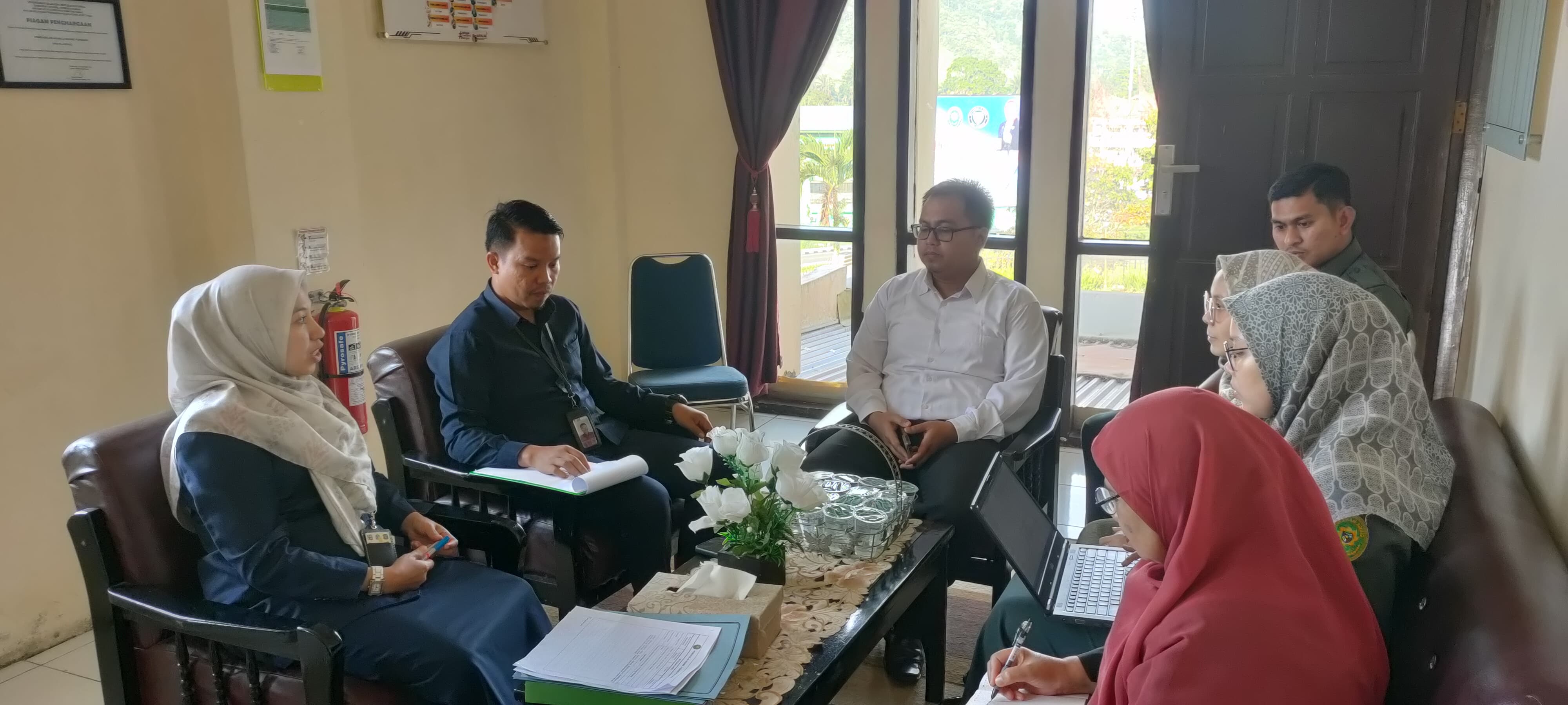 rapat kesekretariatan 4juni 1