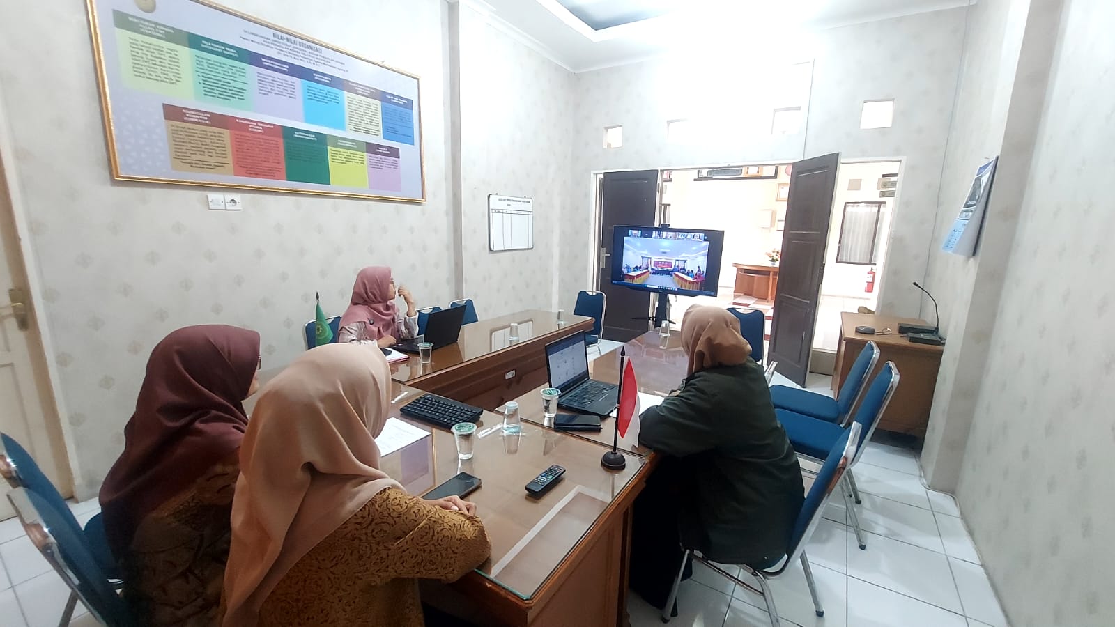 zoom dialog hukum 30jan 2