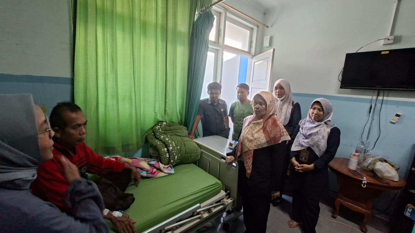 menjenguk ortu hilmi 22apr 1